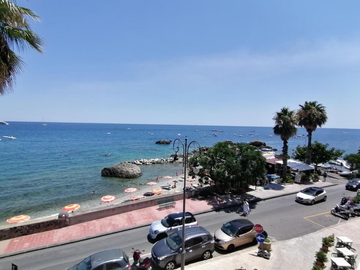 Lucia & Giovanni Giardini-Naxos Extérieur photo